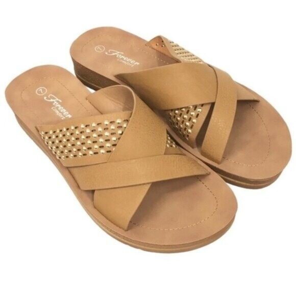Women Summer Shoe Sandal Size 6 Tan/Camel Slip On Slides Studded New in Box - Picture 1 of 9